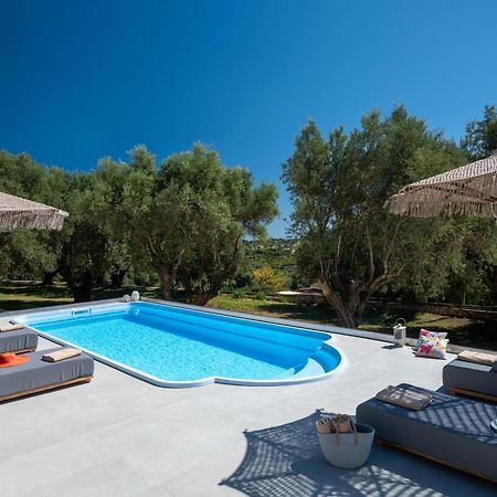 Tree Of Life Villa Valerianos Exterior photo
